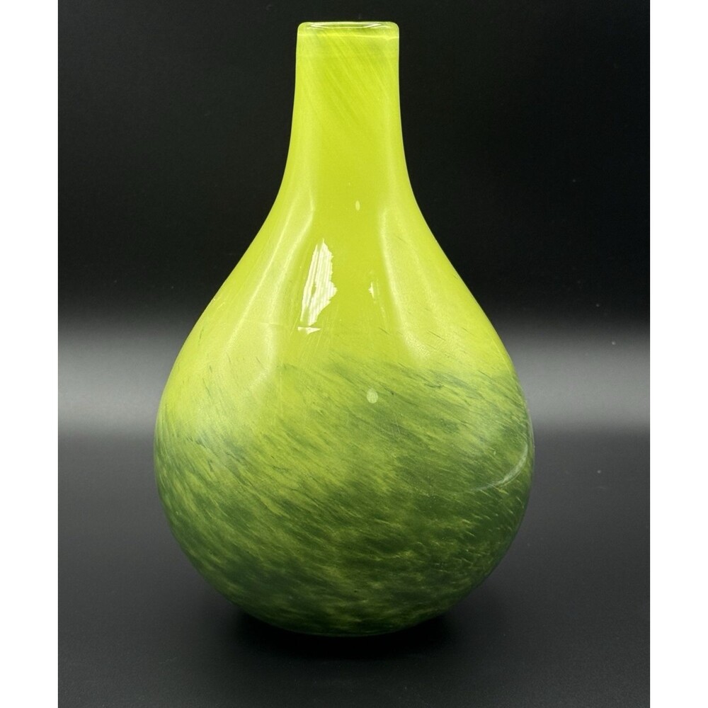 Vtg Vase MCM Green Lime Moss Art Glass Tear Drop Swirl Hand blown 10" Flower Jar
